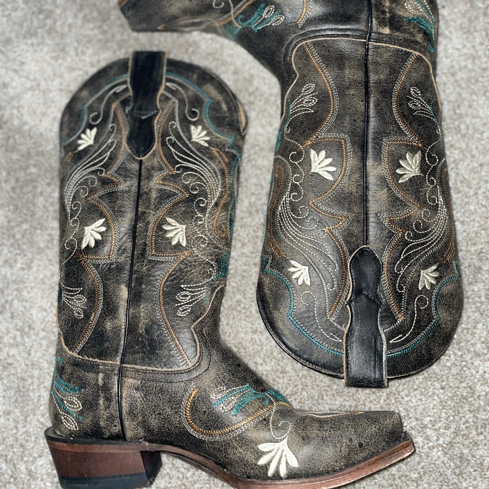 Silver canyon boots